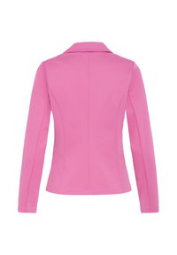 Rosa Blazer mit langen Ärmeln, Reverskragen, taillierter Form und vertikalen Nähten auf der Rückseite. Hergestellt aus einem glatten, einfarbigen Stoff.