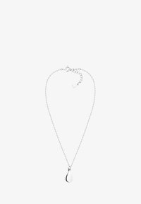 Ej vald, silver coloured