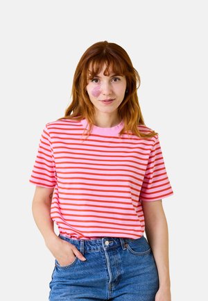 Popeia Print T-shirt - pink