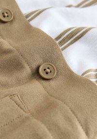 Next REGULAR FIT AND JOGGERS 3 PIECE SET - T-shirts basic - tan brown ...