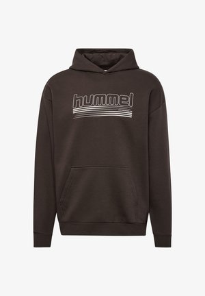 Brun hoodie med en framficka, som har en vit "hummel"-logotyp över bröstet och ribbade ärmslut för en snug passform. Mjuk textur.