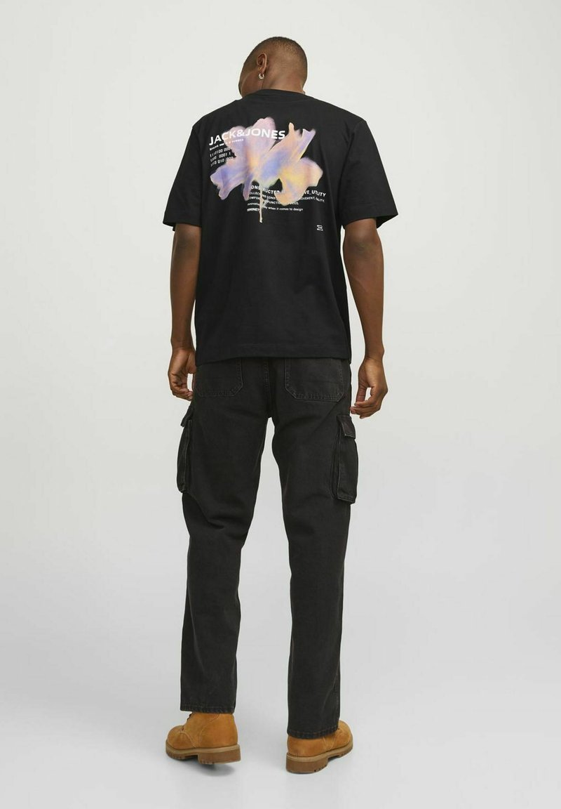 Jack & Jones JCOSTAGGER TEE SS CREW NECK - T-shirt con stampa - black