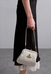 Vivienne Westwood VIVIENNE  - Delninukė - cream