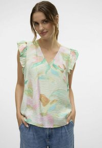 Viegls, teksturēts tops maigos pasteļu toņos ar frillēm piedurknēs un V veida kakla izgriezumu, kurā ir ziedu raksti rozā un zaļā krāsā.