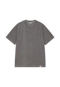 T-shirt Carhartt grigia a maniche corte con collo rotondo e piccolo logo etichetta sul fondo, esposta su sfondo bianco.
