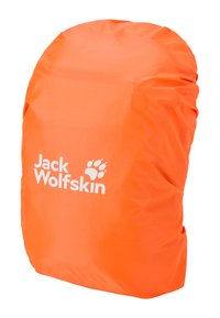 Feloranje waterdichte rugzakhoes met wit "Jack Wolfskin" logo en pootafdruk, ontworpen voor bescherming van outdooruitrusting.