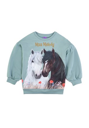 Mintgrüner Pullover mit rundem Ausschnitt und Puffärmeln, versehen mit einem Druck von zwei Pferden vor einem floralen Hintergrund und dem Text "Miss Melody".