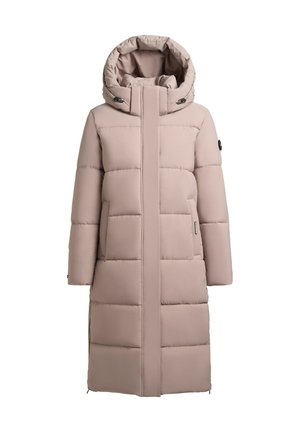 Lange donsjas in zacht beige, met een hoge kraag en grote capuchon, horizontaal doorgestikt ontwerp en voorzakken met verborgen ritsen.
