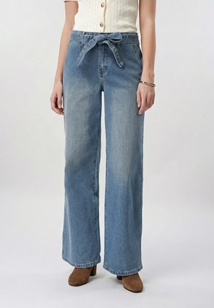 Anna Field Sirgete säärtega teksad - blue