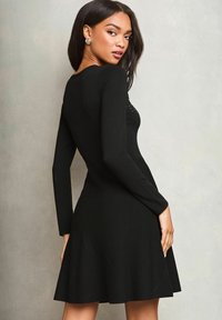 Lipsy REGULAR FIT - Kokteilinė suknelė / vakarėlių suknelė - black