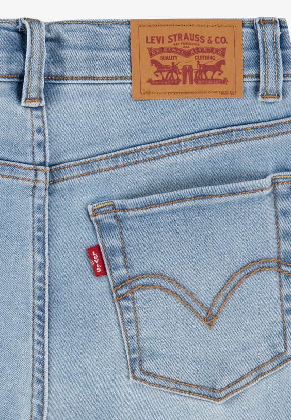 726 - Flared Jeans - desert sky2