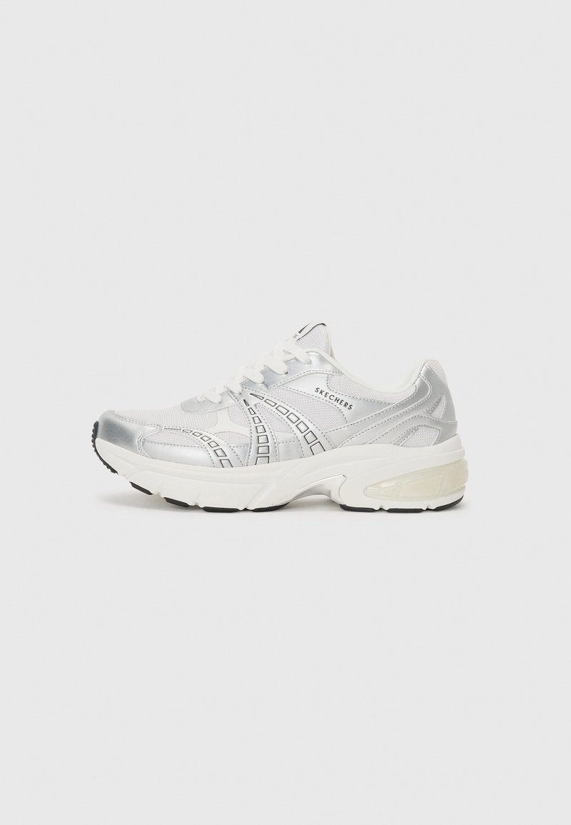 Balti sporta apavi ar metalizētiem akcentiem, sieta un sintētiskā materiāla, noapaļota purngalu, ar auklām cukura un strukturētu zoli.