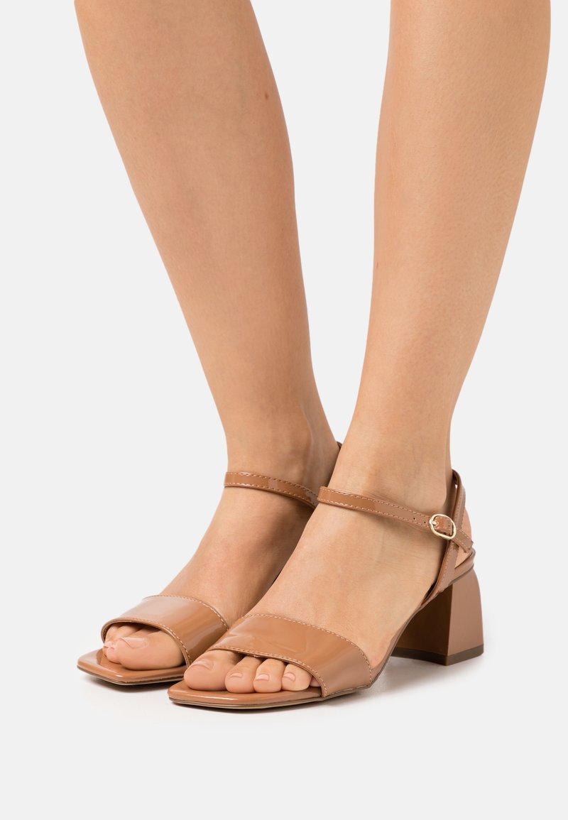 ALDO Sandaalit nilkkaremmillä - brown