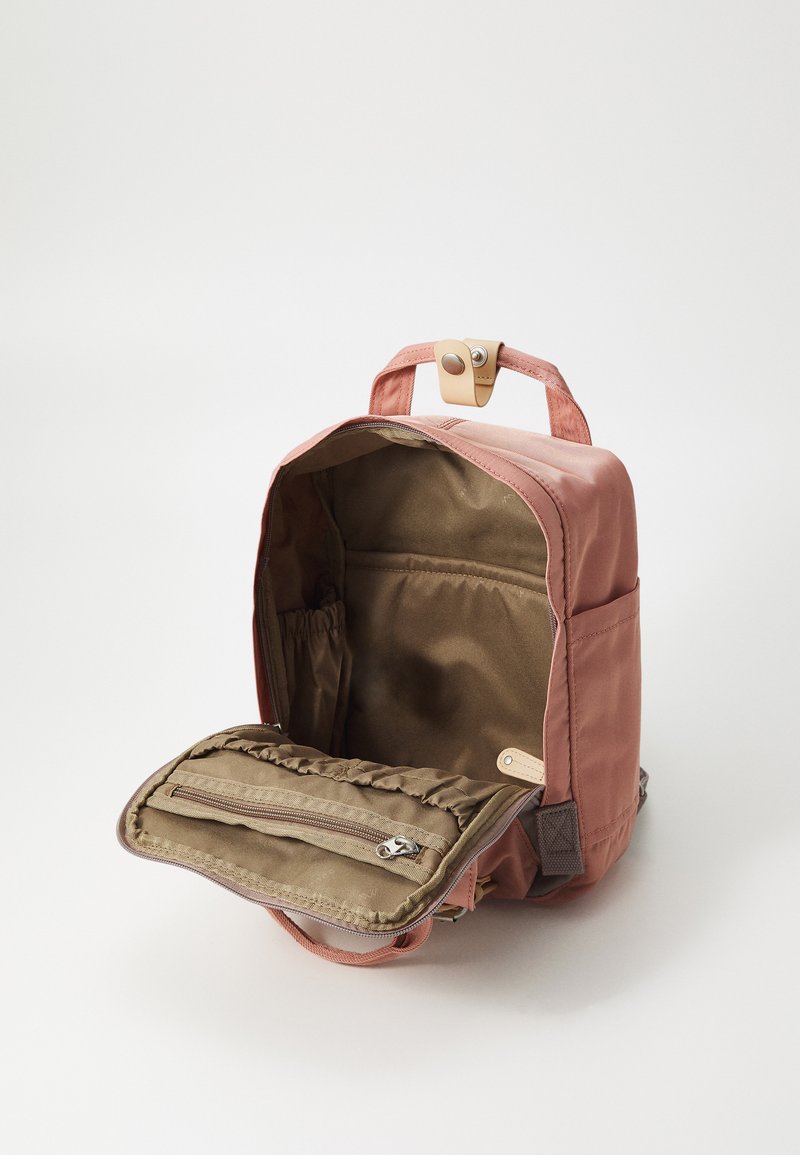 doughnut backpack maroon mini Doughnut MACAROON MINI BACKPACK UNISEX - Rucksack - lavender/rose/pink