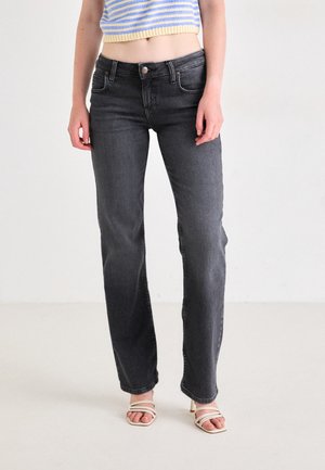ZOE - Straight leg jeans - no compromise