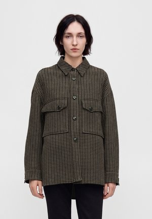 CLOSED, OVERSIZE SHACKET - Късо палто - juniper green