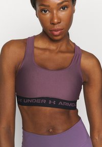 Under Armour CROSSBACK MID  - Sutiã desportivo de suporte médio - purple/black