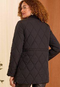 Love & Roses DRAWSTRING WAIST QUILTED REGULAR FIT - Parka - black