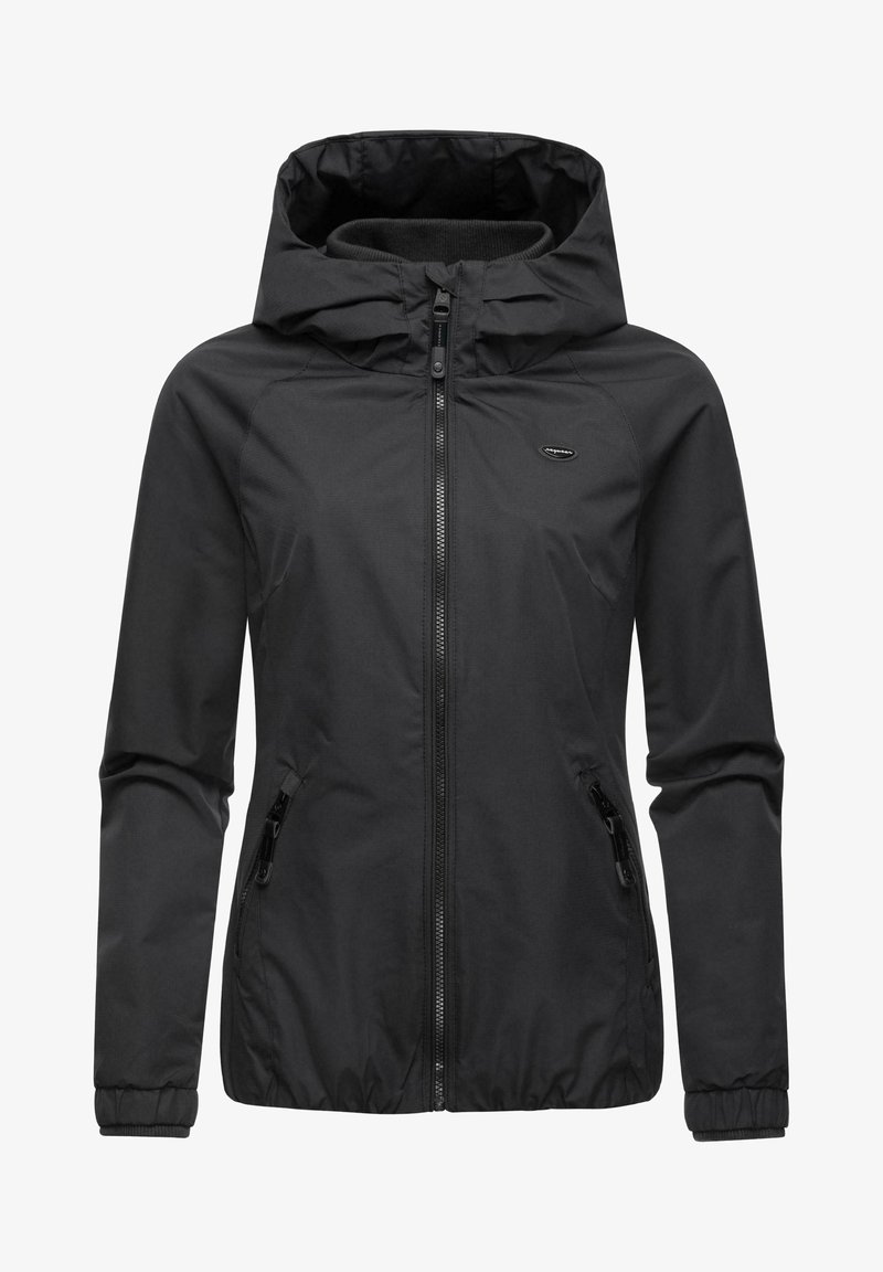 Juoda kapota striukė, pagaminta iš lengvos ir vandeniui atsparios medžiagos. Su priekiniais užtrauktukais, dviem šoniniais kišenėmis ir elastinėmis rankovėmis. Paprastas dizainas.