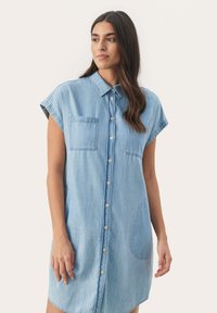 Part Two ELLENAPW DR - Haljina od trapera - light blue denim