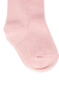 Calzino lavorato a maglia di un delicato rosa chiaro, con una texture a coste, punta arrotondata e un sottile motivo decorativo lungo il lato. Materiale morbido per garantire comfort.