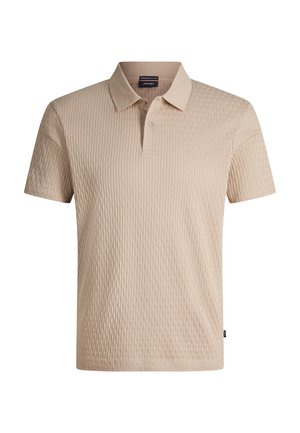 Beżowa koszulka polo z krótkim rękawem, z teksturowanym wzorem pionowych pasków i kołnierzykiem na dwie guziki.