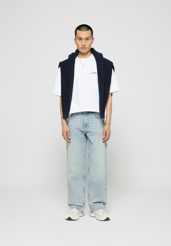 RELAXED FIT - Relaxed fit jeans3