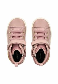 Růžové členkové boty Geox s horní částí z umělé kůže, kulatou špičkou, šněrovacím designem, suchým zipem, zlatými očky a strukturovaným detailem na zadní straně.