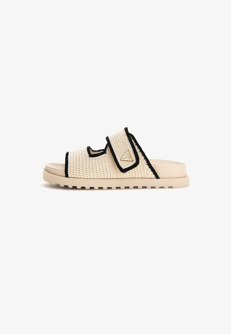 Guess Matalakantaiset pistokkaat - creme