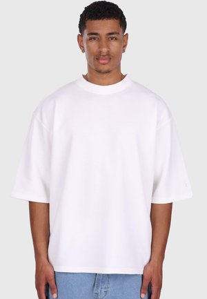 Dropsize Lihtne T-särk - cream white