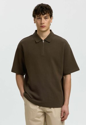 Selected POLOSHIRT KURZARM REISSVERSCHLUSS - Polo - turkish coffee
