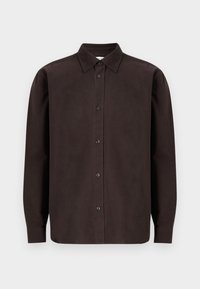 Mørkebrun langermet skjorte laget av glatt materiale, med klassisk krage og knappelukking foran. Enkelt og strukturert design, uten mønstre.