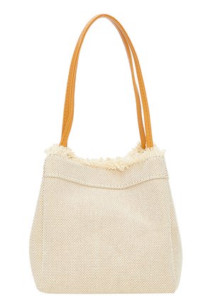 Skuldertaske i lærred med håndtag i cognacfarvet kunstlæder, tekstureret beige krop og frynset øvre kant. Let og rummeligt design, velegnet til daglig brug.
