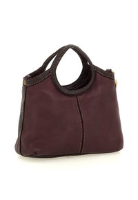 Borsa in pelle viola scuro con manici circolari doppi e cuciture dettagliate lungo i bordi e la cucitura centrale, inclinata su sfondo bianco.