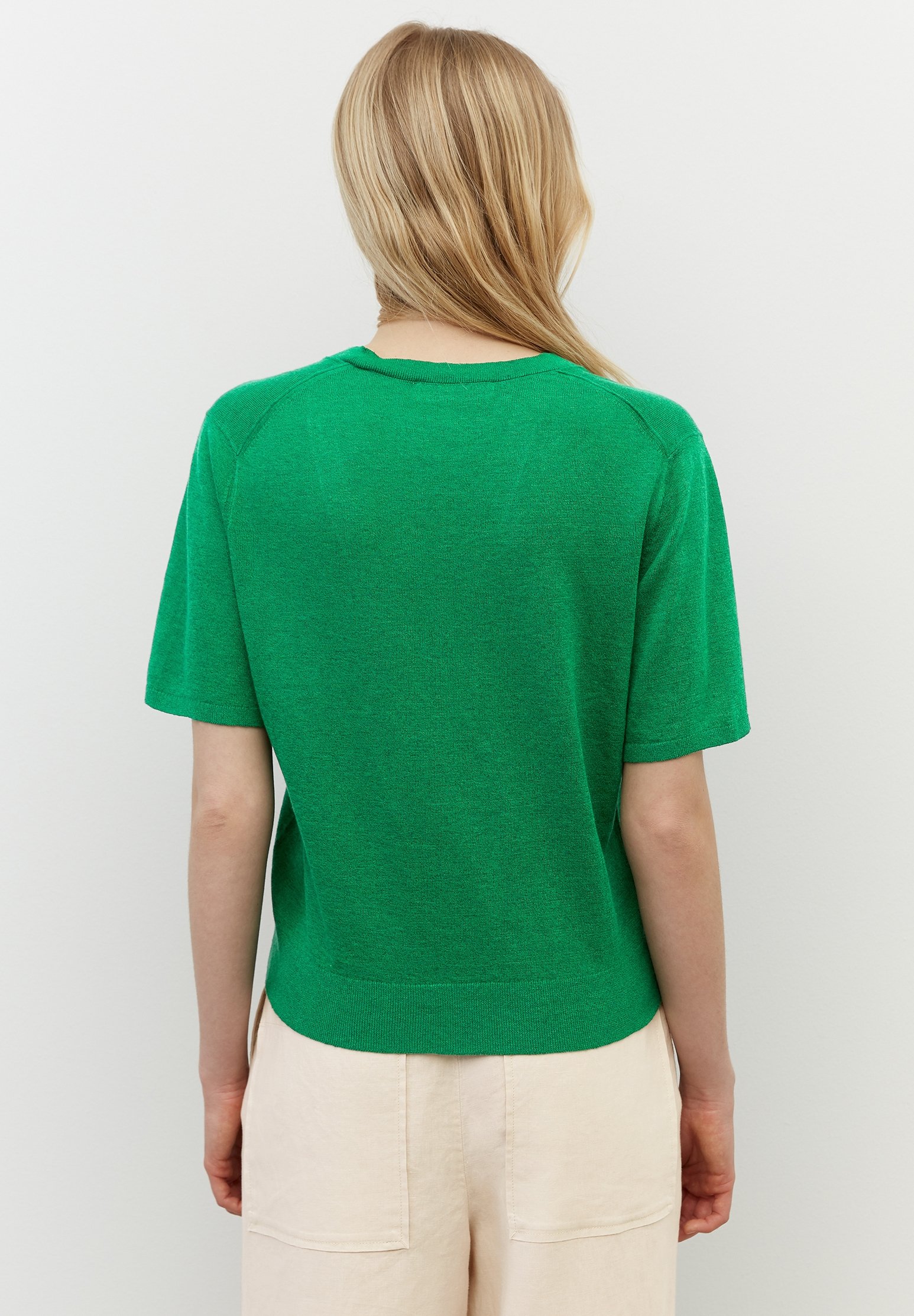 v neck green top
