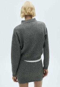 Mango SCHOOL - Svetr - anthracite