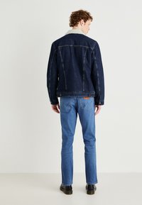 Wrangler JACKET - Teksajakk - dark stone
