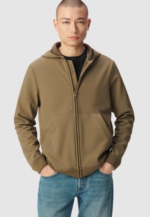 - Kurtka przejściowa