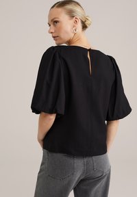 WE Fashion Blouse - black