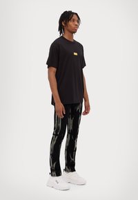 Versace Jeans Couture LOGO PLACKET - Basic póló - black