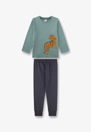 Grünes Langarmshirt mit orangefarbenem Tiger-Print, kombiniert mit dunkelblauen, elastischen Bundhosen, flach auf weißem Hintergrund ausgelegt.