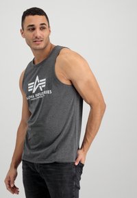 Alpha Industries Top - charcoal heather/white