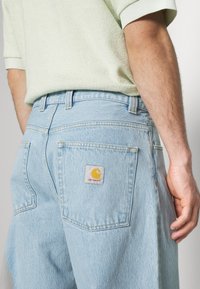 Carhartt WIP BRANDON PANT - Vaqueros baggy - blue