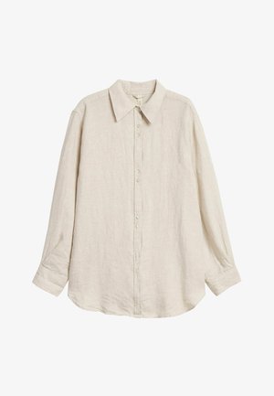 Beige Leinenhemd mit langen Ärmeln, Knopfleiste, Kragen und Manschetten, flach liegend vor weißem Hintergrund präsentiert.