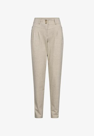 Pantaloni beige su misura con tessuto strutturato, dotati di due bottoni frontali, pieghe e tasche laterali. Vestibilità slim con gamba dritta.