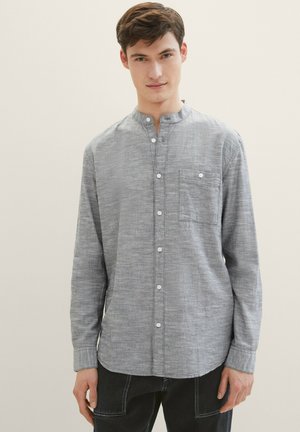 TOM TAILOR Regular fit herenoverhemd met geborduurd logo op de borstzak, 28941 - Navy Chambray, M, 28941 - Navy Chambray, M TOM TAILOR Regular fit herenoverhemd met geborduurd logo op de borstzak, 28941 - Navy Chambray, M, 28941 - Navy Chambray, M