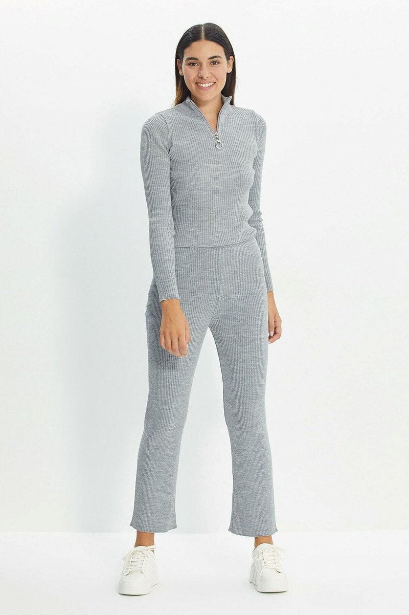 Damen Nachthemden | Trendyol 2 PACK Pyjama grey/grau - TX85927 Damen Nachthemden | Trendyol 2 PACK Pyjama grey/grau - TX85927