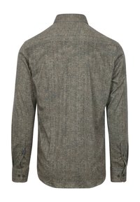 Grijze heringbone-patroon overhemd met lange mouwen voor heren, met knoopmanchetten, van achteren weergegeven op een witte achtergrond.