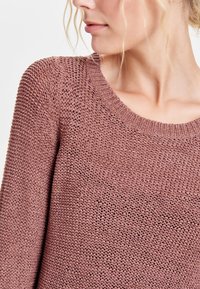 ONLY ONLGEENA XO NOOS - Maglione - cognac