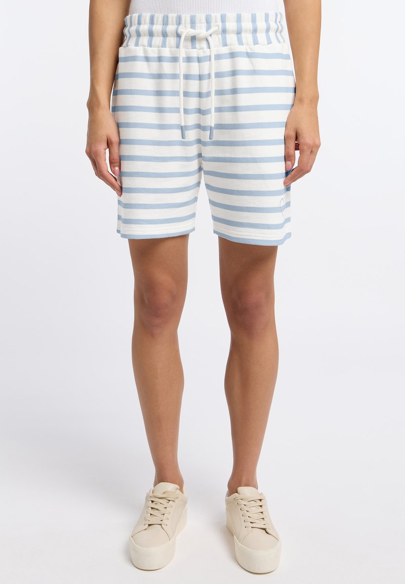 Gestreepte shorts in lichtblauw en wit, gemaakt van zachte stof, met een elastische band met trekkoord en zijzakken.